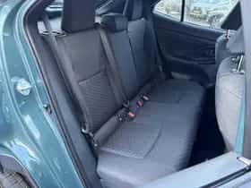 Toyota Yaris Cross (2026) thumbnail 32
