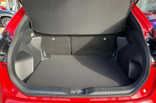 Toyota Yaris Cross (2026) thumbnail 34