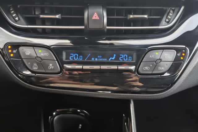 Toyota C-HR (2019) thumbnail 20