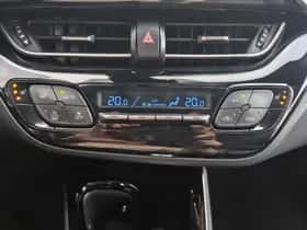 Toyota C-HR (2019) thumbnail 20