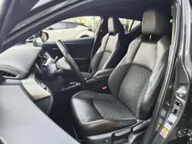 Toyota C-HR (2019) thumbnail 28
