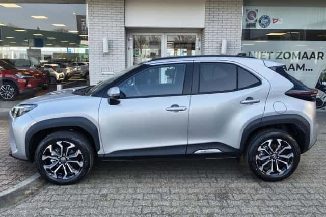 Toyota Yaris Cross (2026) thumbnail 3