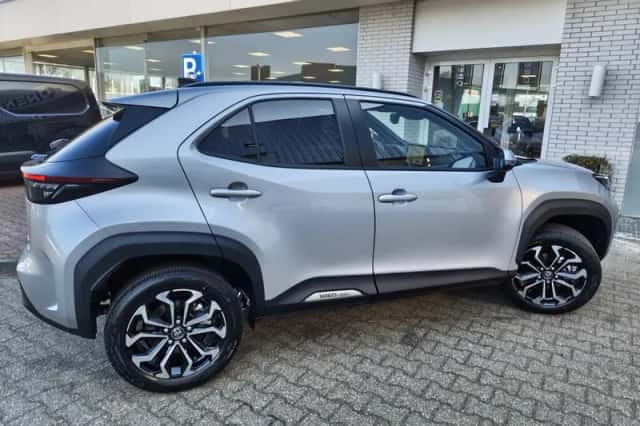 Toyota Yaris Cross (2026) thumbnail 5