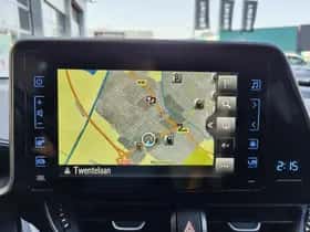 Toyota C-HR (2020) thumbnail 18