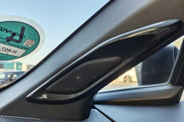 Toyota C-HR (2020) thumbnail 28