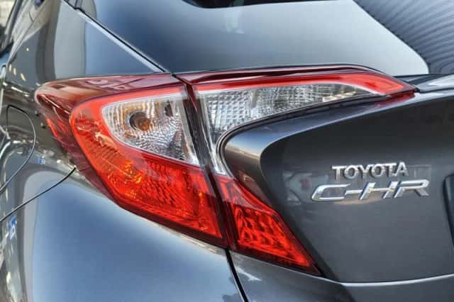 Toyota C-HR (2020) thumbnail 38