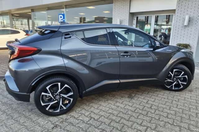 Toyota C-HR (2020) thumbnail 5