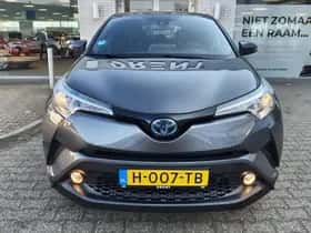 Toyota C-HR (2020) thumbnail 6
