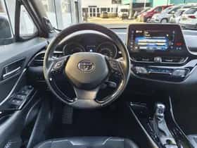 Toyota C-HR (2020) thumbnail 9
