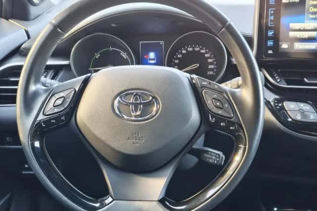 Toyota C-HR (2020) thumbnail 10