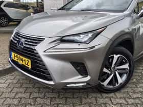 Lexus NX (2018) thumbnail 2