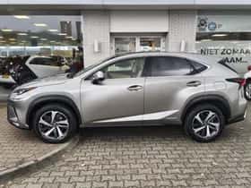 Lexus NX (2018) thumbnail 3