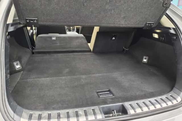 Lexus NX (2018) thumbnail 43