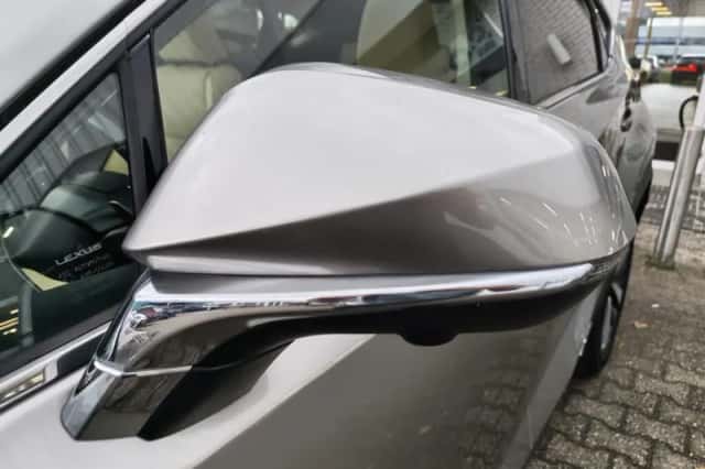 Lexus NX (2018) thumbnail 48