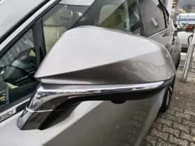 Lexus NX (2018) thumbnail 48