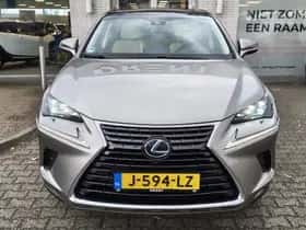 Lexus NX (2018) thumbnail 6