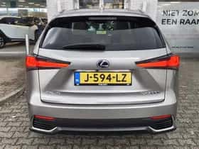 Lexus NX (2018) thumbnail 7