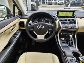 Lexus NX (2018) thumbnail 9