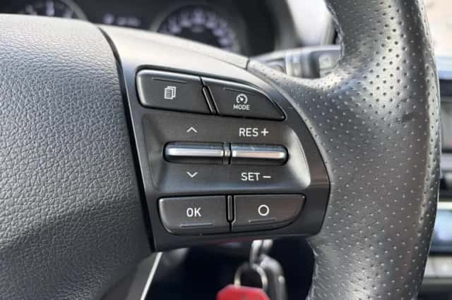 Hyundai i30 (2018) thumbnail 12