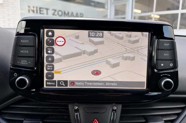 Hyundai i30 (2018) thumbnail 19