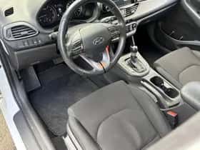 Hyundai i30 (2018) thumbnail 29