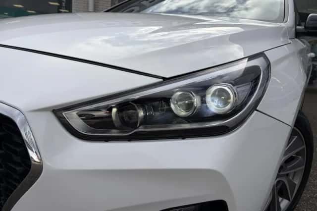 Hyundai i30 (2018) thumbnail 37