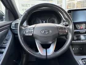 Hyundai i30 (2018) thumbnail 9