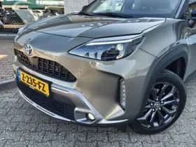 Toyota Yaris Cross (2024) thumbnail 2