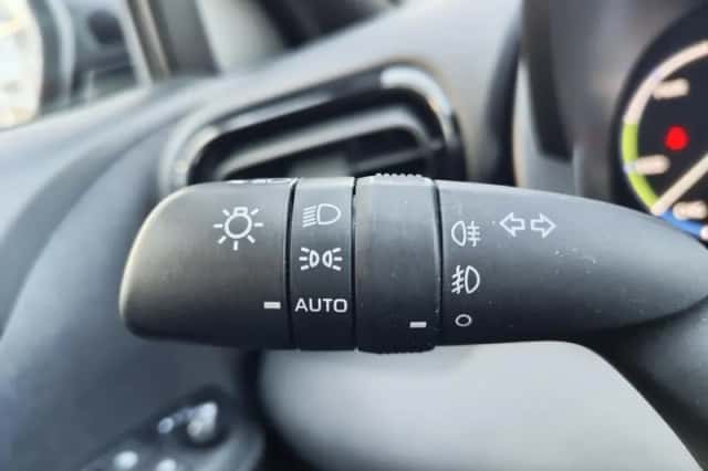 Toyota Yaris Cross (2024) thumbnail 13