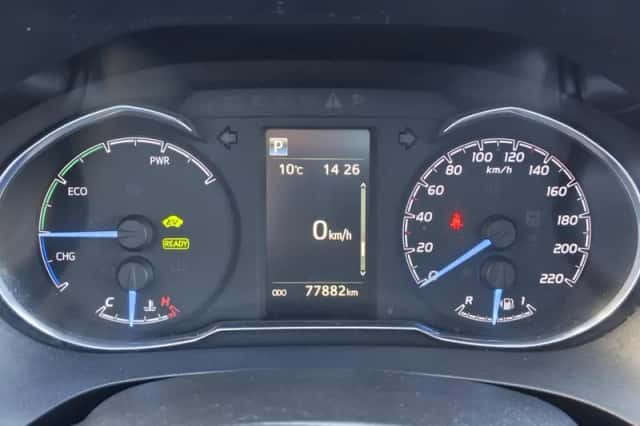 Toyota Yaris (2017) thumbnail 12