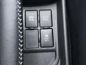 Toyota Yaris (2017) thumbnail 23