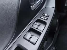 Toyota Yaris (2017) thumbnail 24