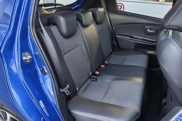 Toyota Yaris (2017) thumbnail 32