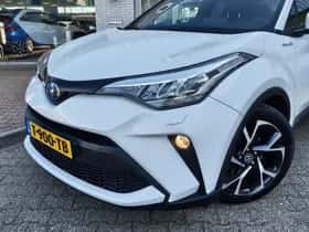 Toyota C-HR (2020) thumbnail 2
