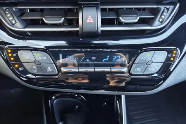 Toyota C-HR (2020) thumbnail 21