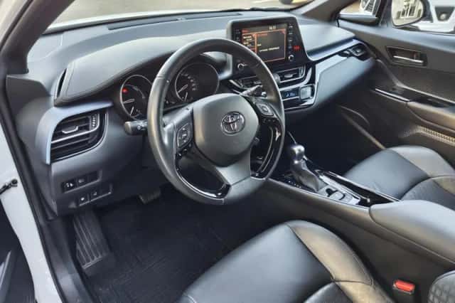 Toyota C-HR (2020) thumbnail 29