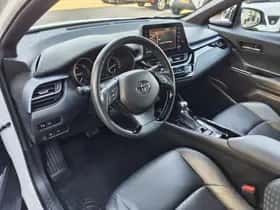 Toyota C-HR (2020) thumbnail 29