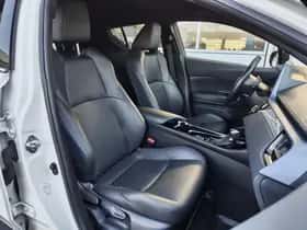 Toyota C-HR (2020) thumbnail 32