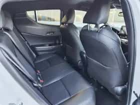 Toyota C-HR (2020) thumbnail 34