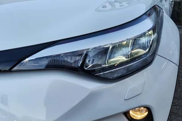 Toyota C-HR (2020) thumbnail 37