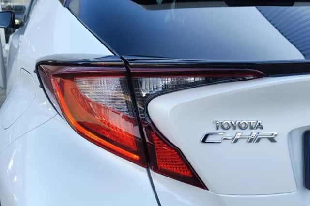 Toyota C-HR (2020) thumbnail 38