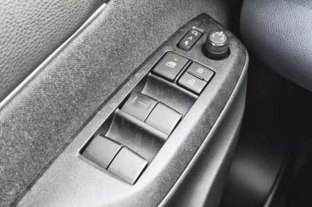 Toyota Yaris Cross (2023) thumbnail 24