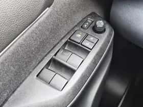 Toyota Yaris Cross (2023) thumbnail 24