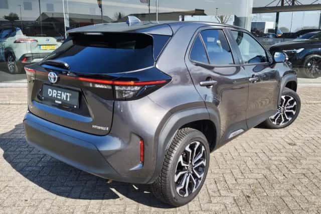 Toyota Yaris Cross (2023) thumbnail 4