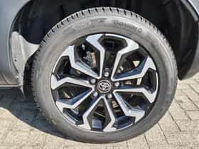 Toyota Yaris Cross (2023) thumbnail 38