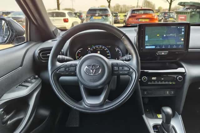 Toyota Yaris Cross (2023) thumbnail 8