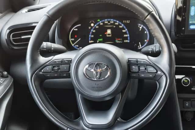 Toyota Yaris Cross (2023) thumbnail 9