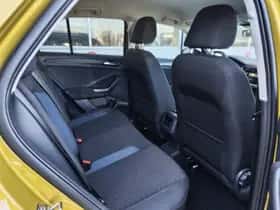 Volkswagen T-Roc (2019) thumbnail 28