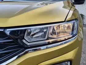 Volkswagen T-Roc (2019) thumbnail 33