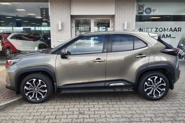 Toyota Yaris Cross (2021) thumbnail 3